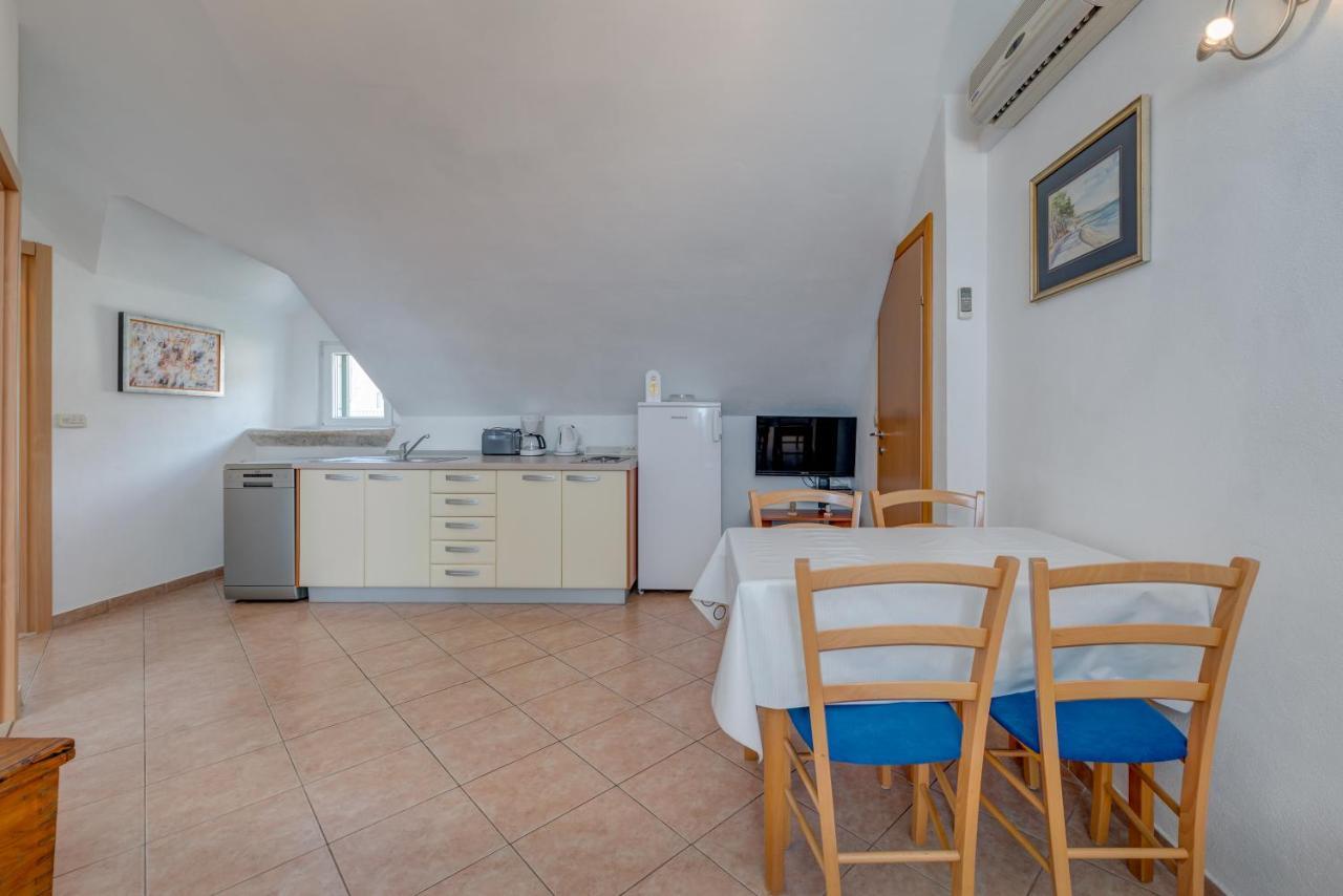 Obala Apartment *